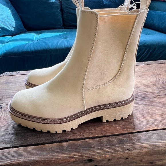 Sam Edelman Women's Laguna Chelsea Banana Cream Leather Ankle Boot 9.5 Medium - Picture 5 of 10